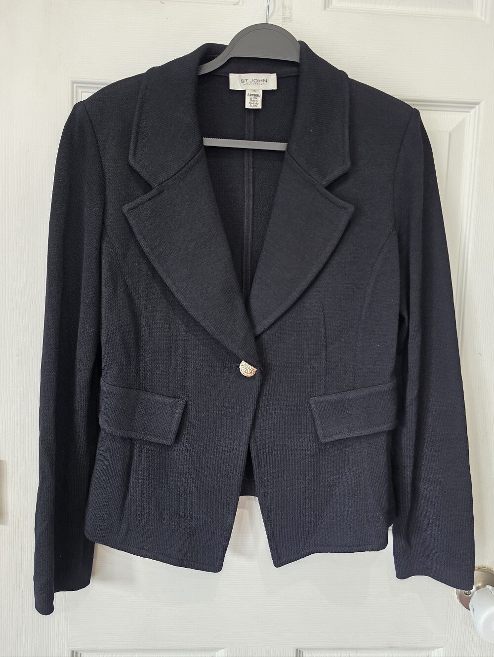 St. John Black Knit Single-Button Notch Lapel Blazer Size 10